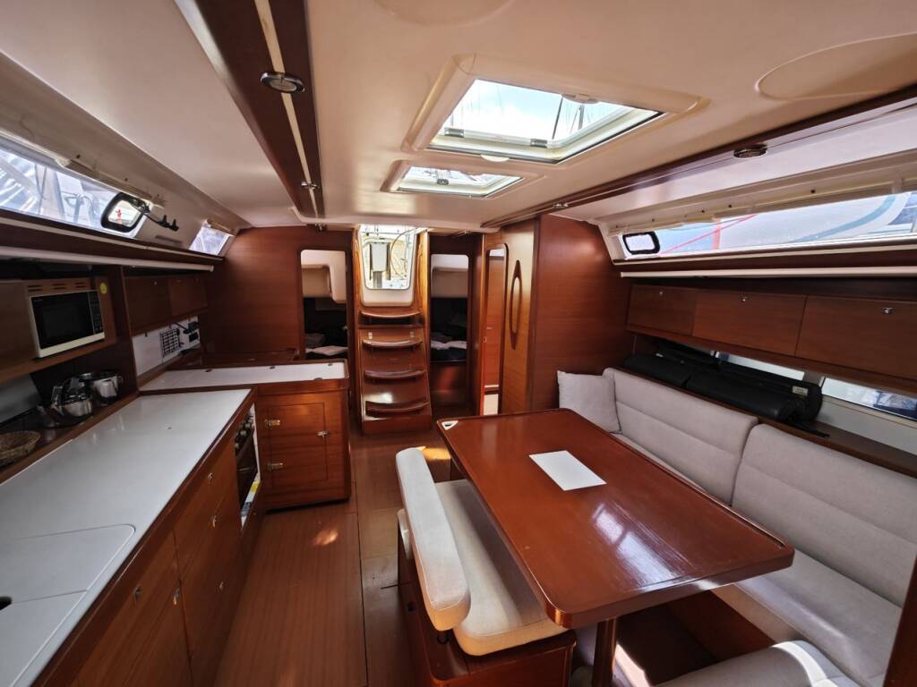 Sailing yacht Dufour 450 GL Grace
