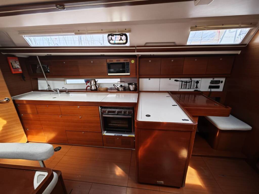 Sailing yacht Dufour 450 GL Grace