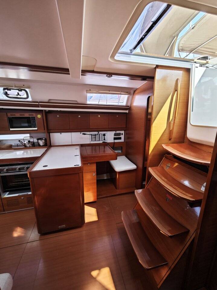 Sailing yacht Dufour 450 GL Grace