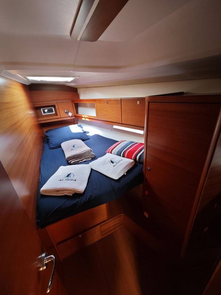 Sailing yacht Dufour 450 GL Grace