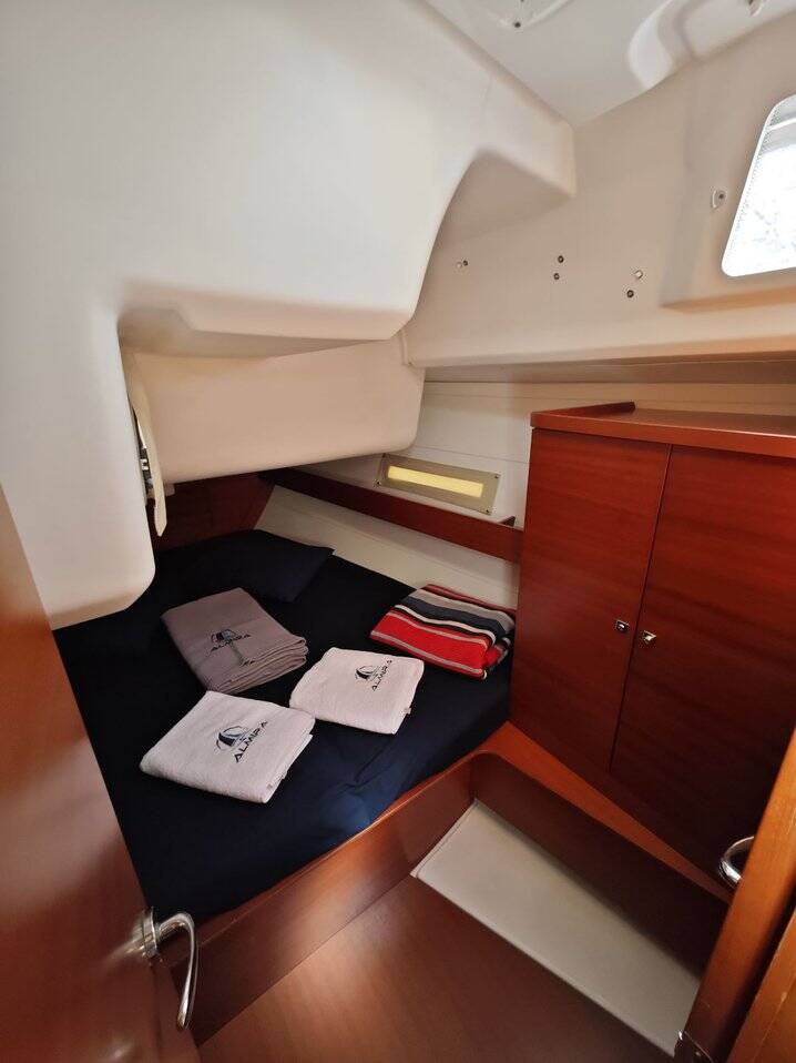 Sailing yacht Dufour 450 GL Grace