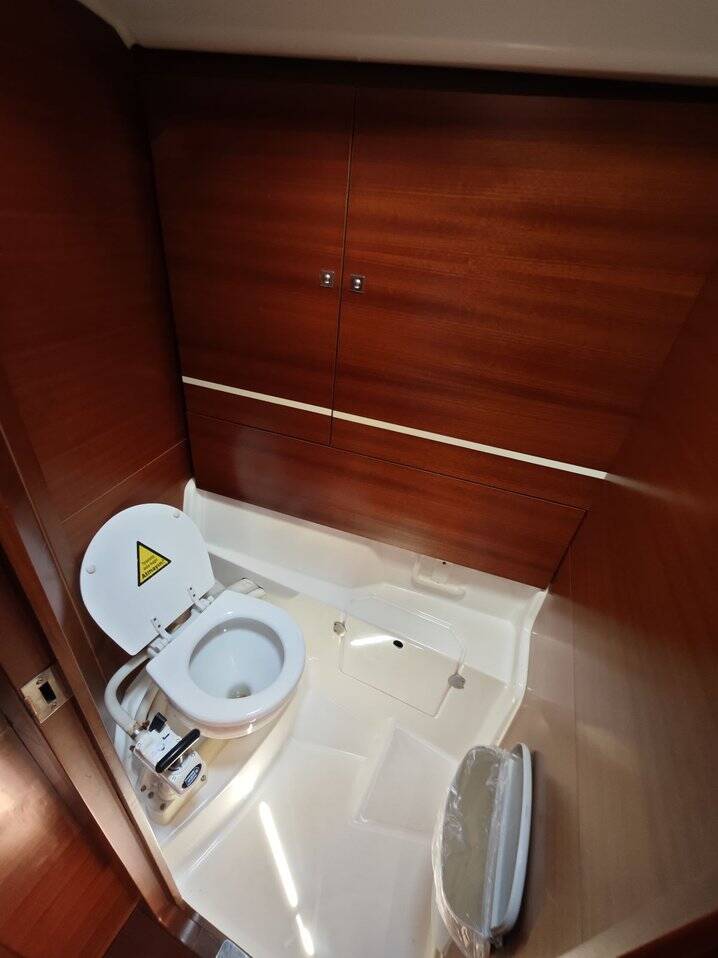 Sailing yacht Dufour 450 GL Grace