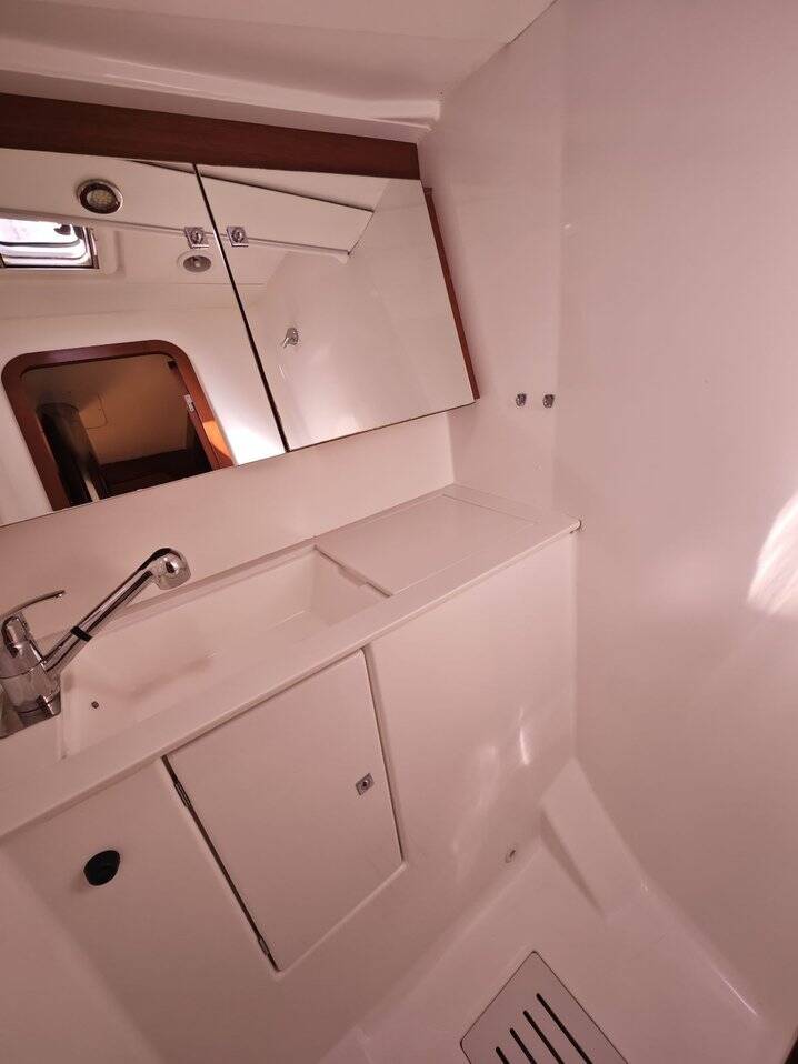 Sailing yacht Dufour 450 GL Grace