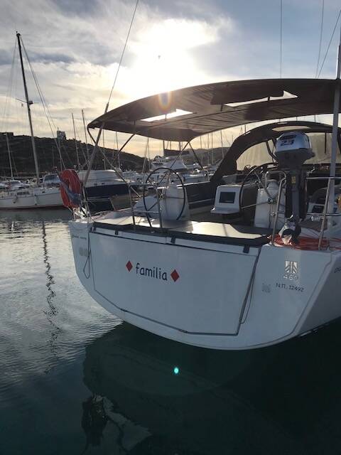 Sailing yacht Dufour 460 GL Familia