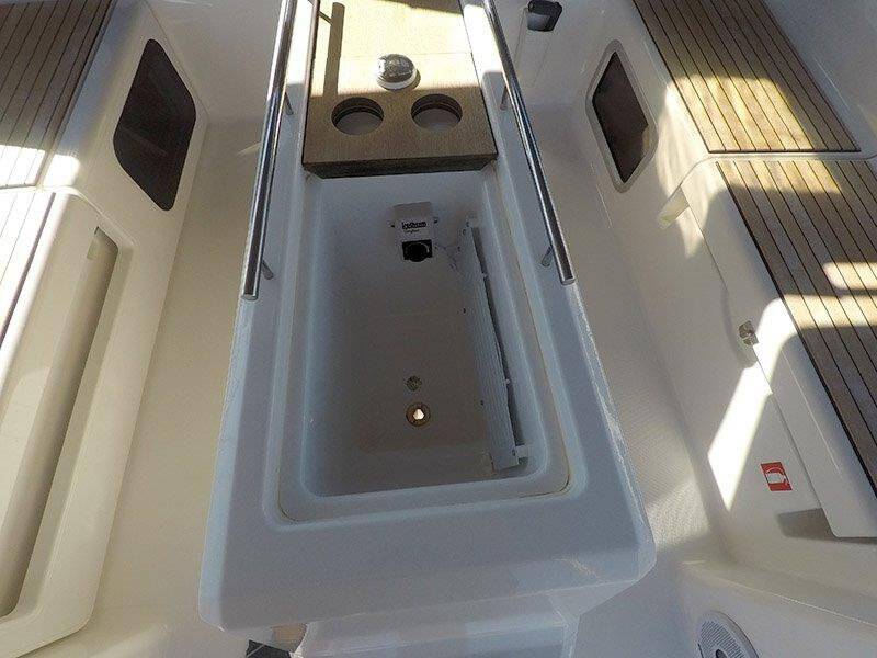 Sailing yacht Dufour 460 GL Petra