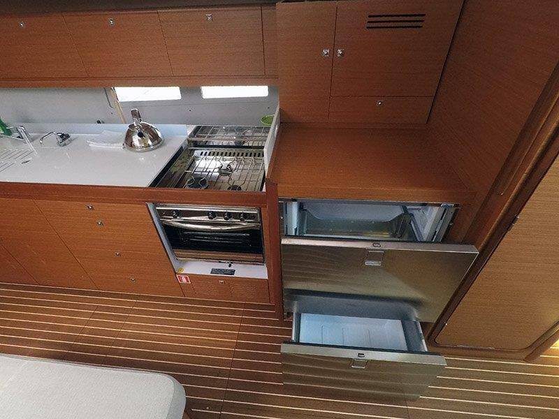 Sailing yacht Dufour 460 GL Petra