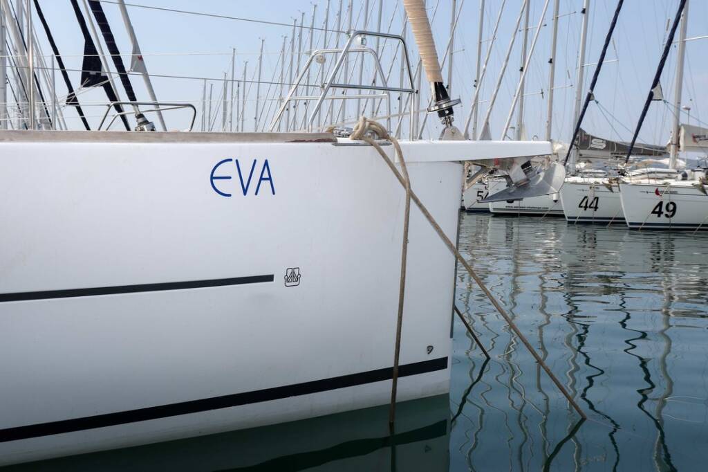 Sailing yacht Dufour 460 GL Eva