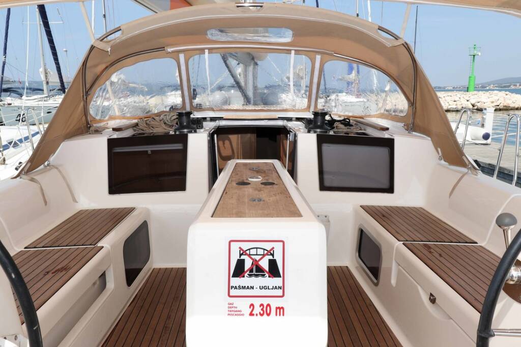 Sailing yacht Dufour 460 GL Eva