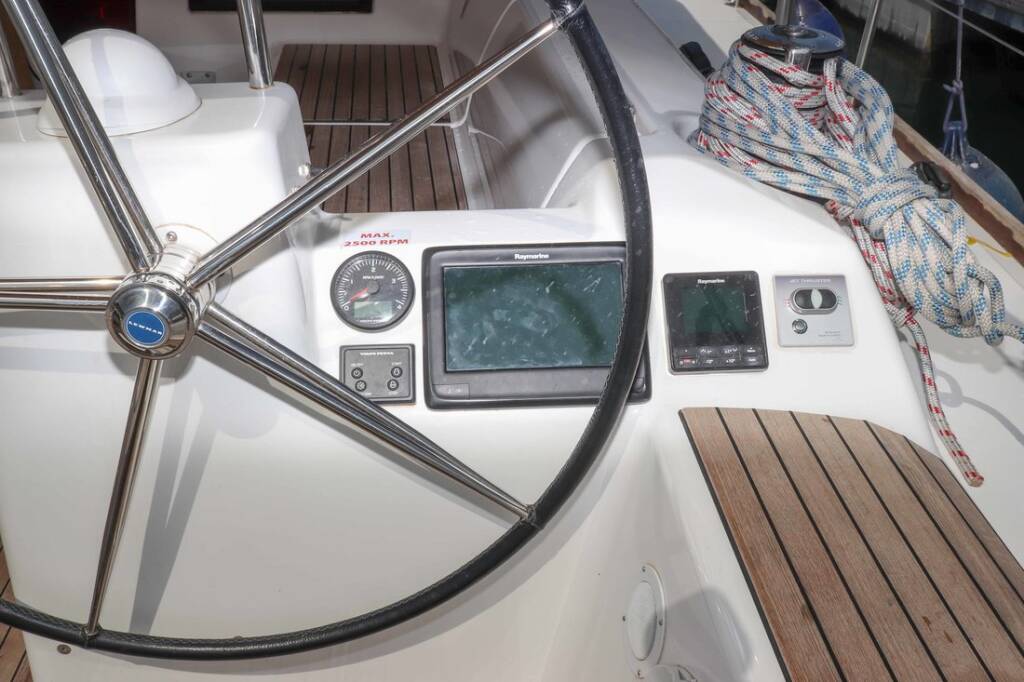 Sailing yacht Dufour 460 GL Eva