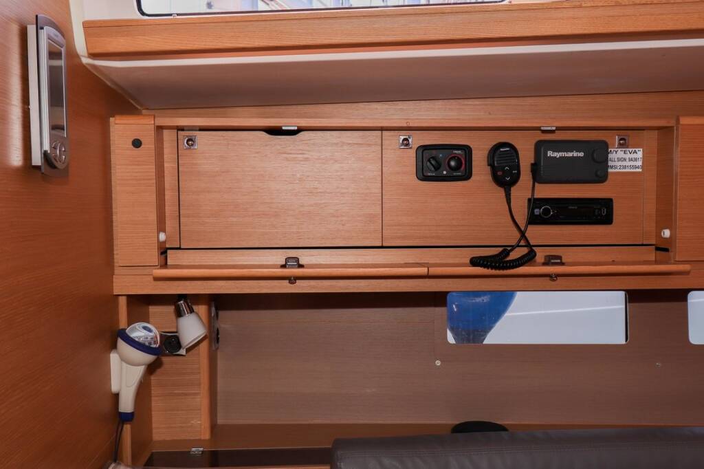 Sailing yacht Dufour 460 GL Eva