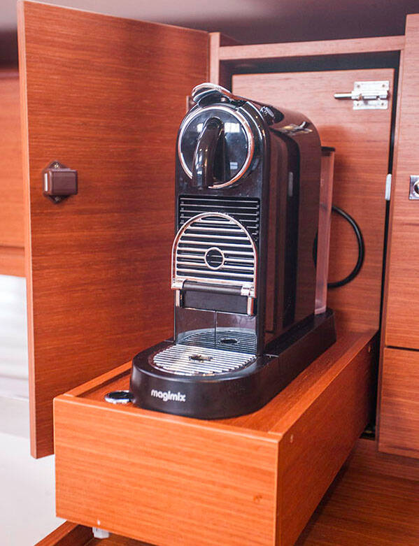 Sailing yacht Dufour 460 GL Sulaco