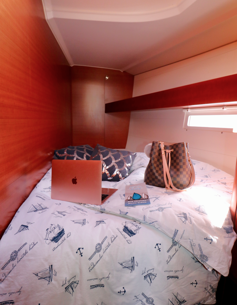 Sailing yacht Dufour 460 GL Alila III