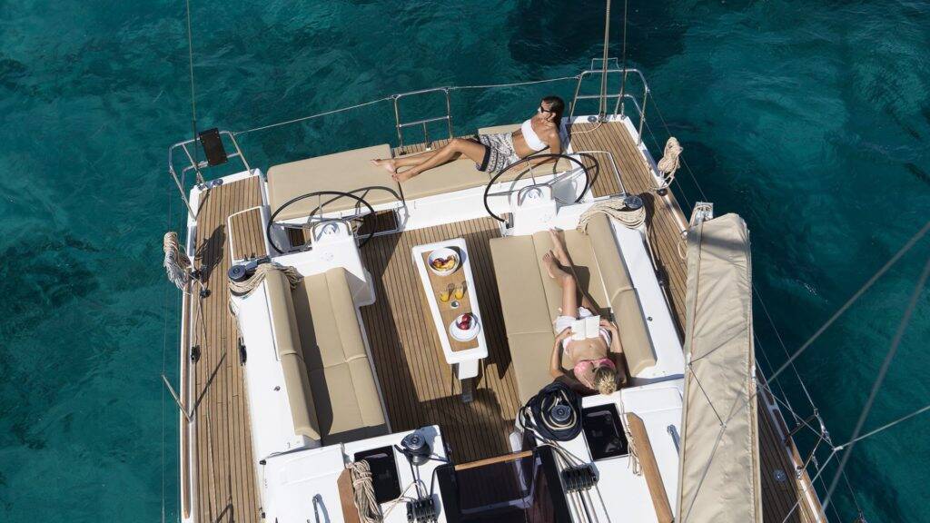 Sailing yacht Dufour 460 GL Kosmopolitan