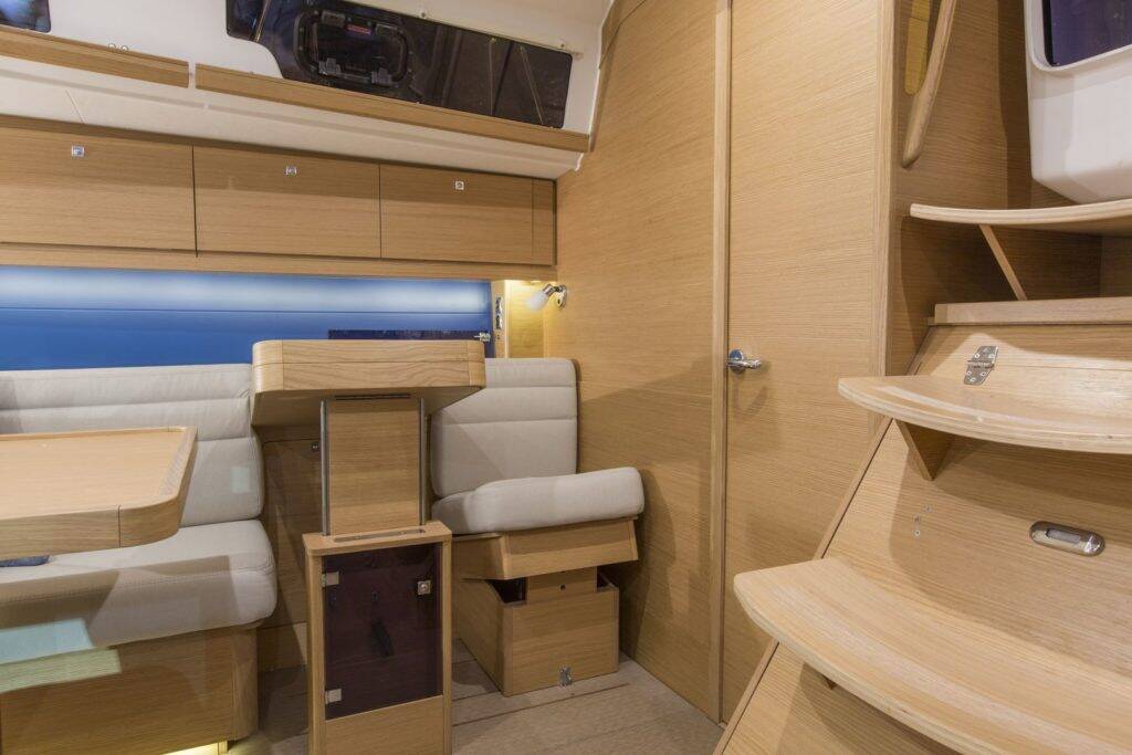 Sailing yacht Dufour 460 GL Kosmopolitan
