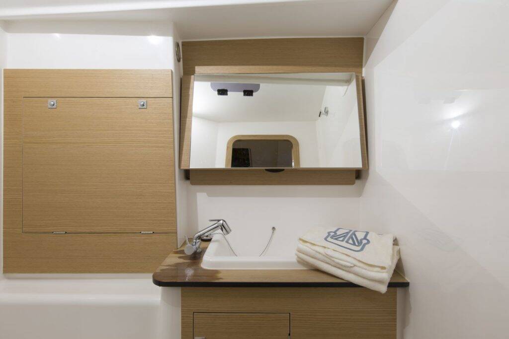 Sailing yacht Dufour 460 GL Kosmopolitan