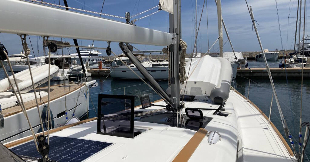 Sailing yacht Dufour 460 GL Abraxan