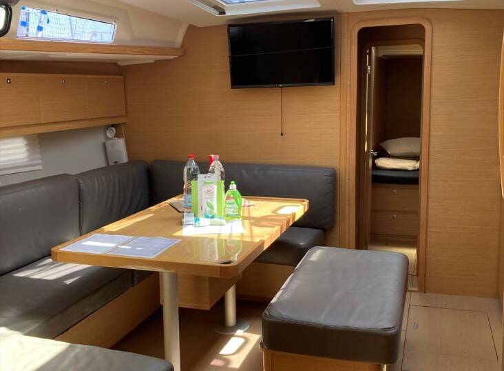 Segelyachten Dufour 460 GL Newt