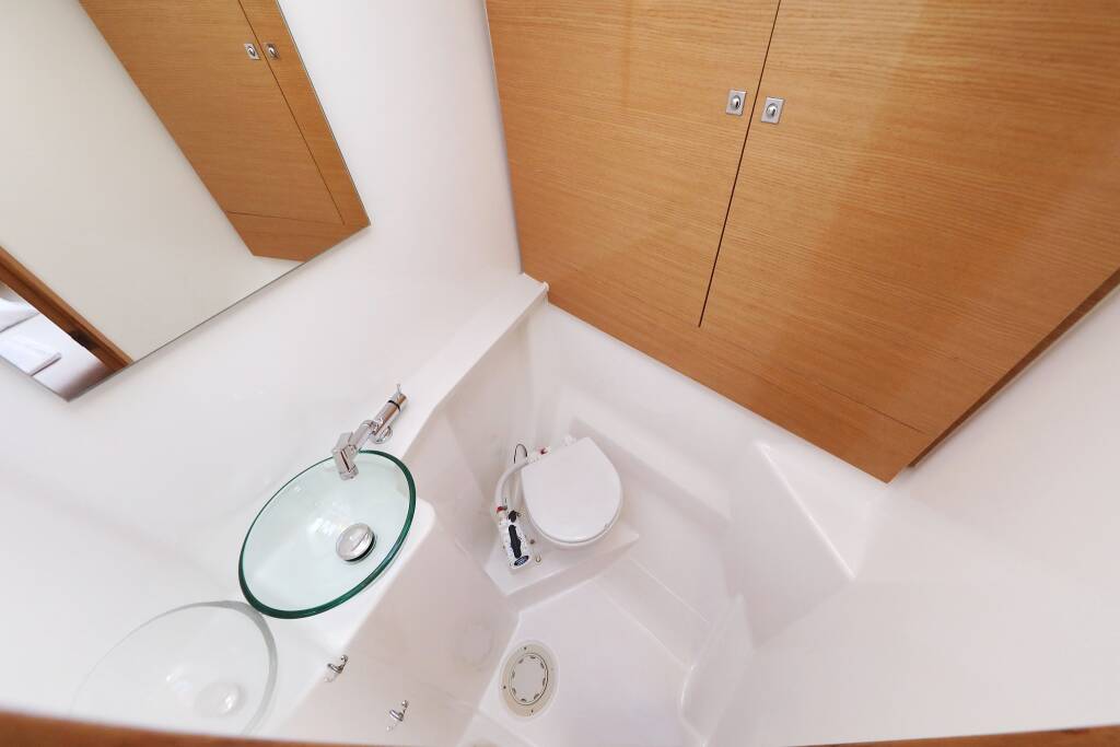 Sailing yacht Dufour 460 GL Horido