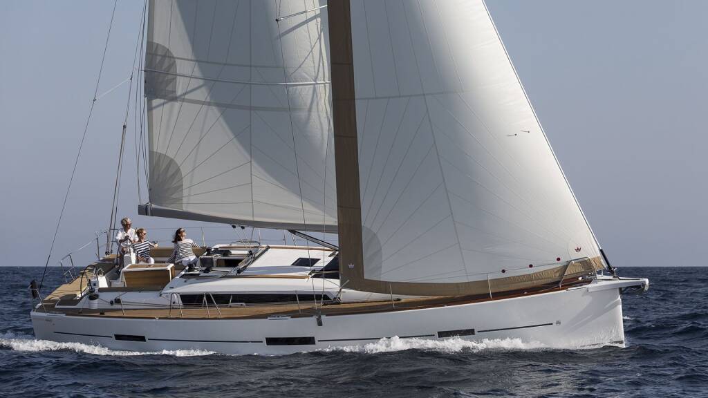 Sailing yacht Dufour 460 GL Vaiana