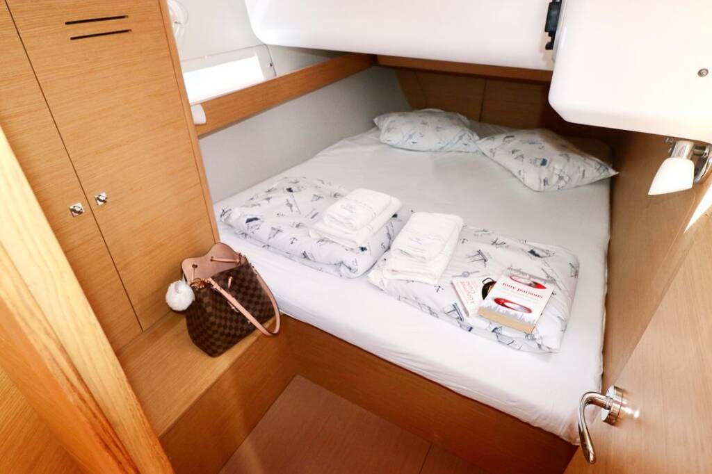 Segelyachten Dufour 460 GL Divna