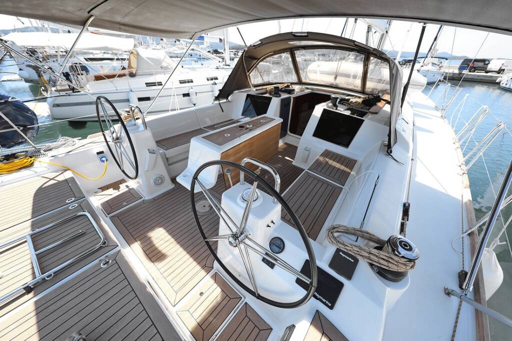 Segelyachten Dufour 460 GL 