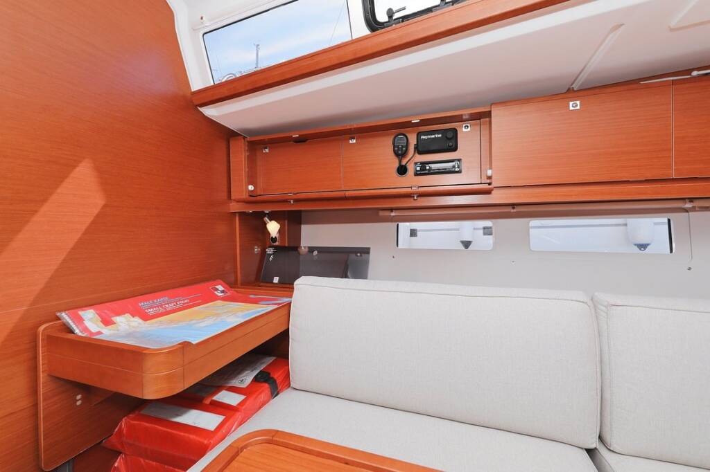 Segelyachten Dufour 460 GL 