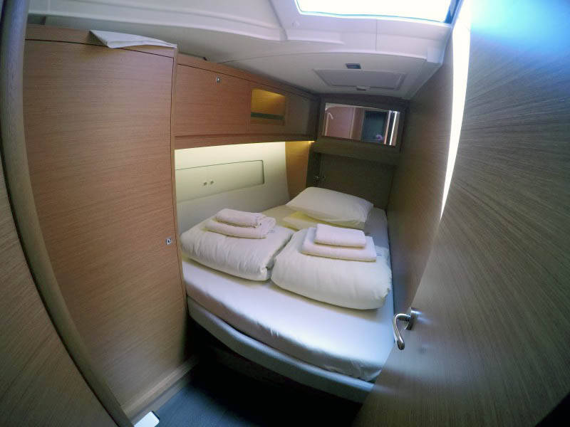 Sailing yacht Dufour 470 Alibaba