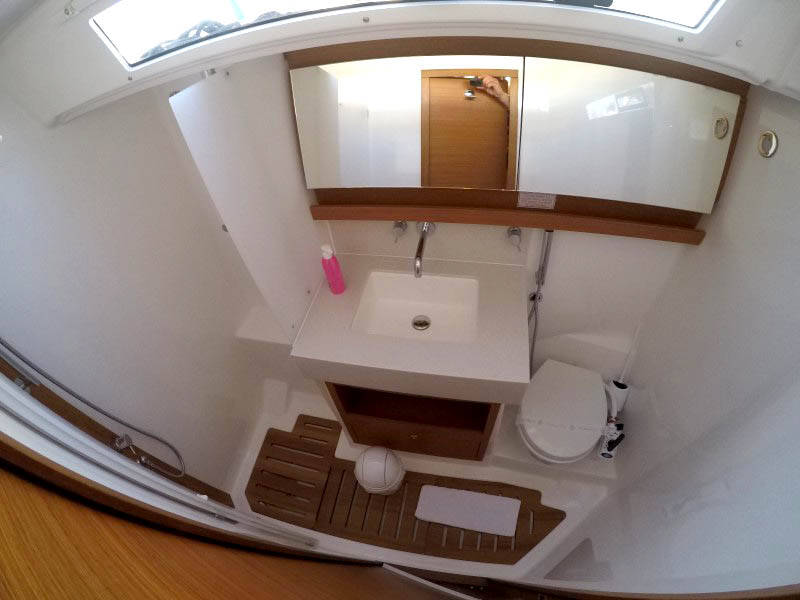 Sailing yacht Dufour 470 Alibaba