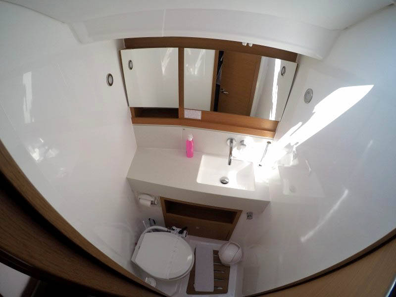 Sailing yacht Dufour 470 Alibaba