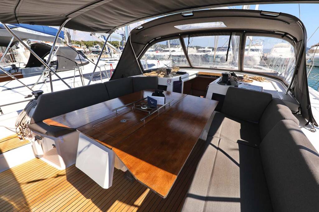 Segelyachten Dufour 470 Libertas