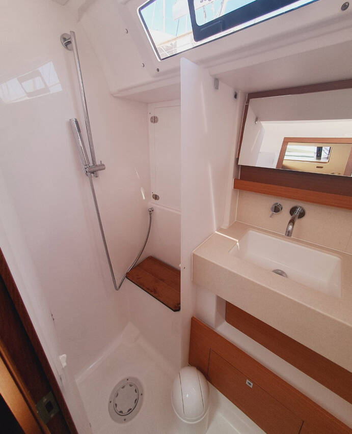 Segelyachten Dufour 470 Sombra del Viento