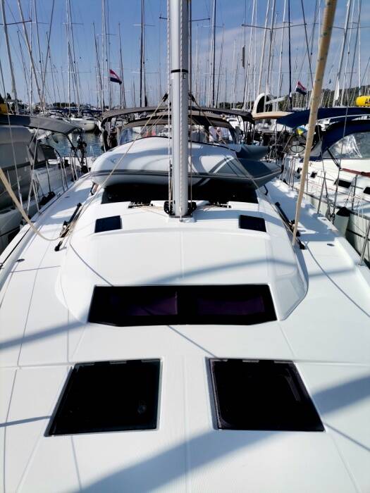 Sailing yacht Dufour 470 L'Albatros