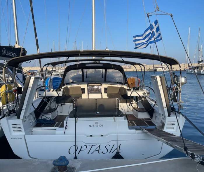 Sailing yacht Dufour 470 Optasia