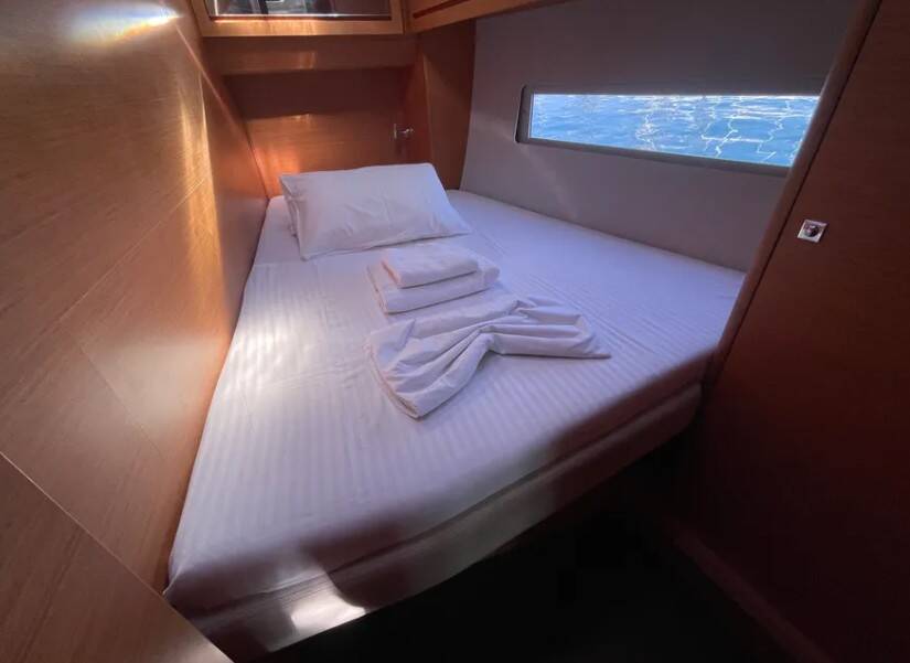 Sailing yacht Dufour 470 Optasia