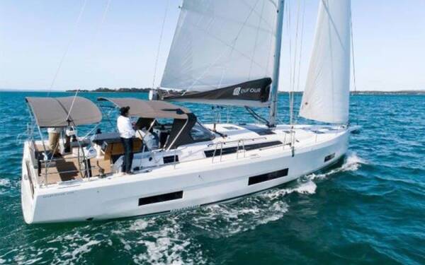 Dufour 470 Ljubov Marina Mandalina, Sibenik