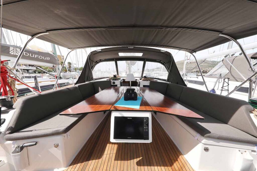 Sailing yacht Dufour 470 Spirit