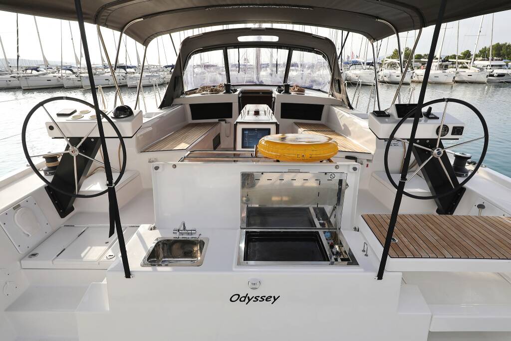 Sailing yacht Dufour 470 Odyssey