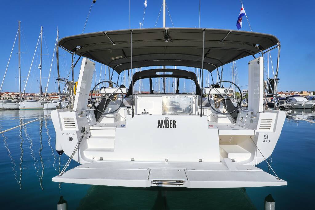 Sailing yacht Dufour 470 Amber