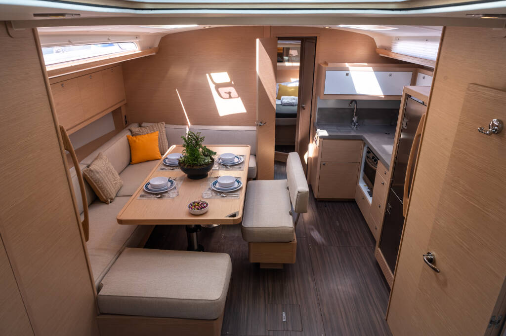 Sailing yacht Dufour 470 Aegean Blue