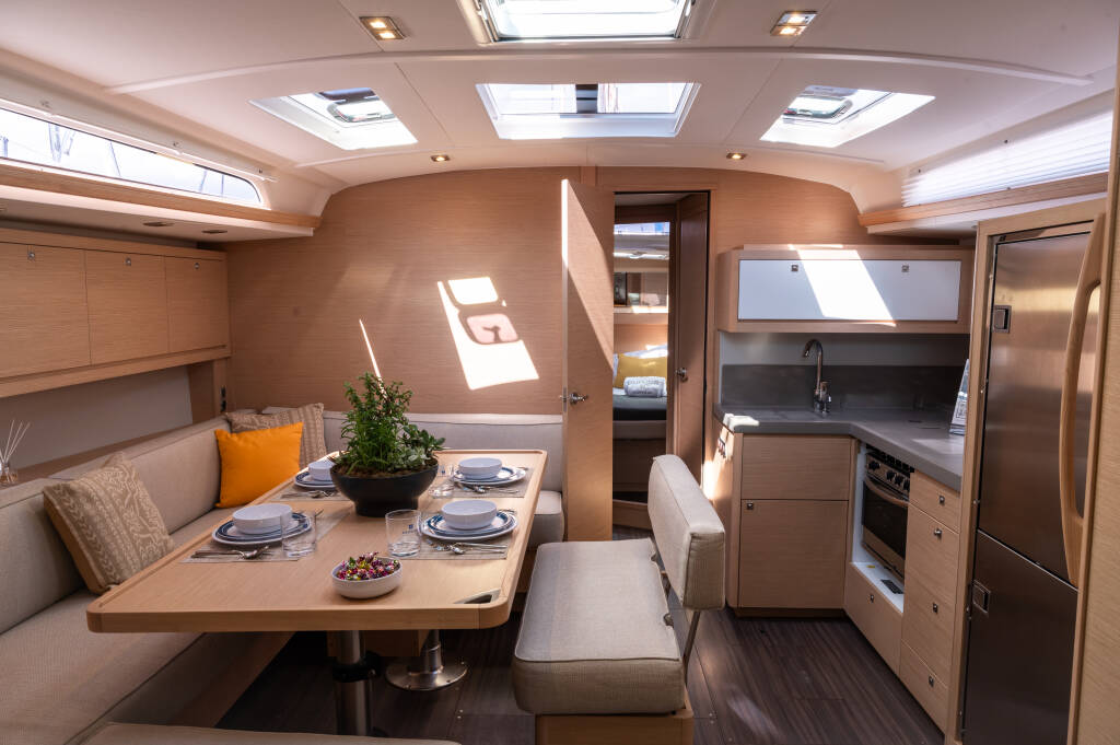 Sailing yacht Dufour 470 Aegean Blue