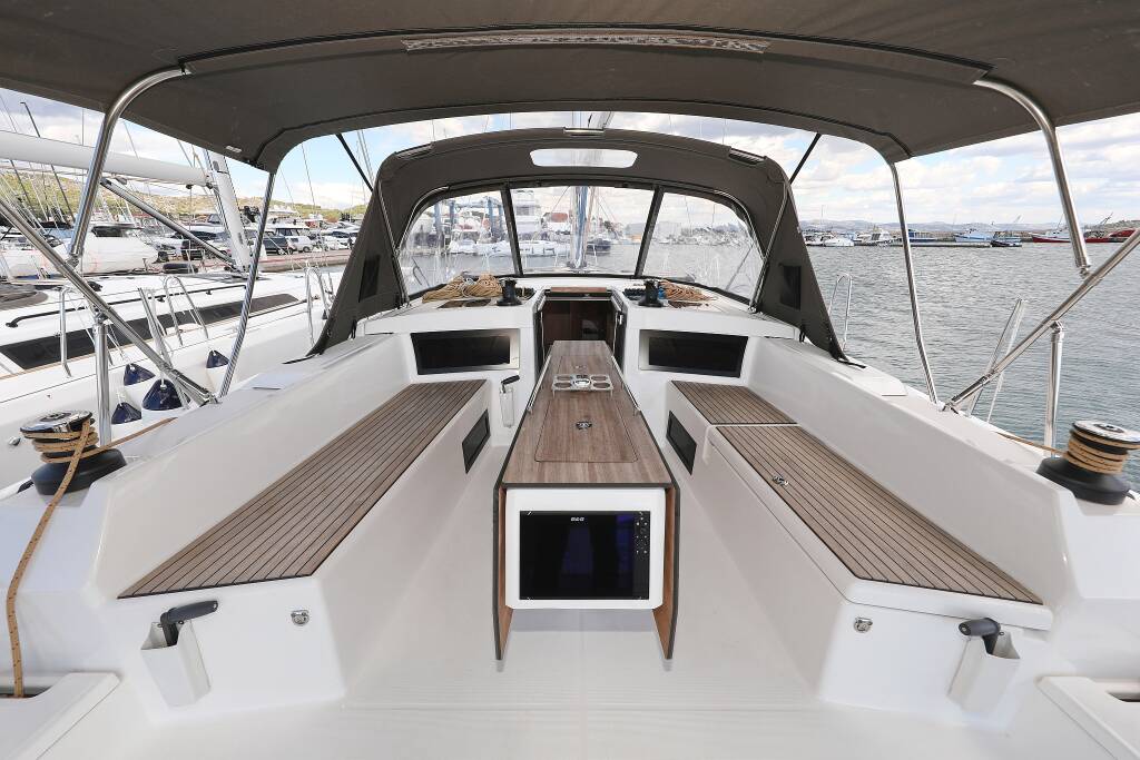 Segelyachten Dufour 470 Dance