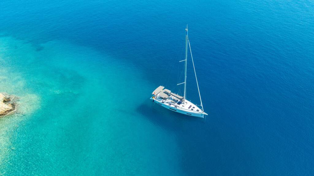 Sailing yacht Dufour 470 Gusto 7