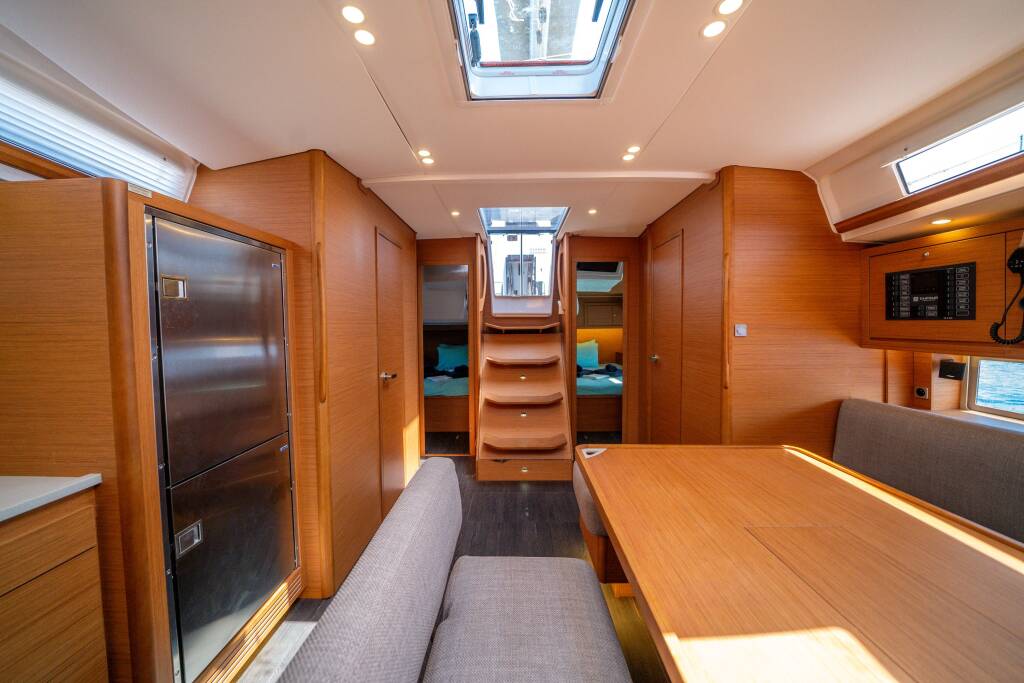 Sailing yacht Dufour 470 Gusto 7