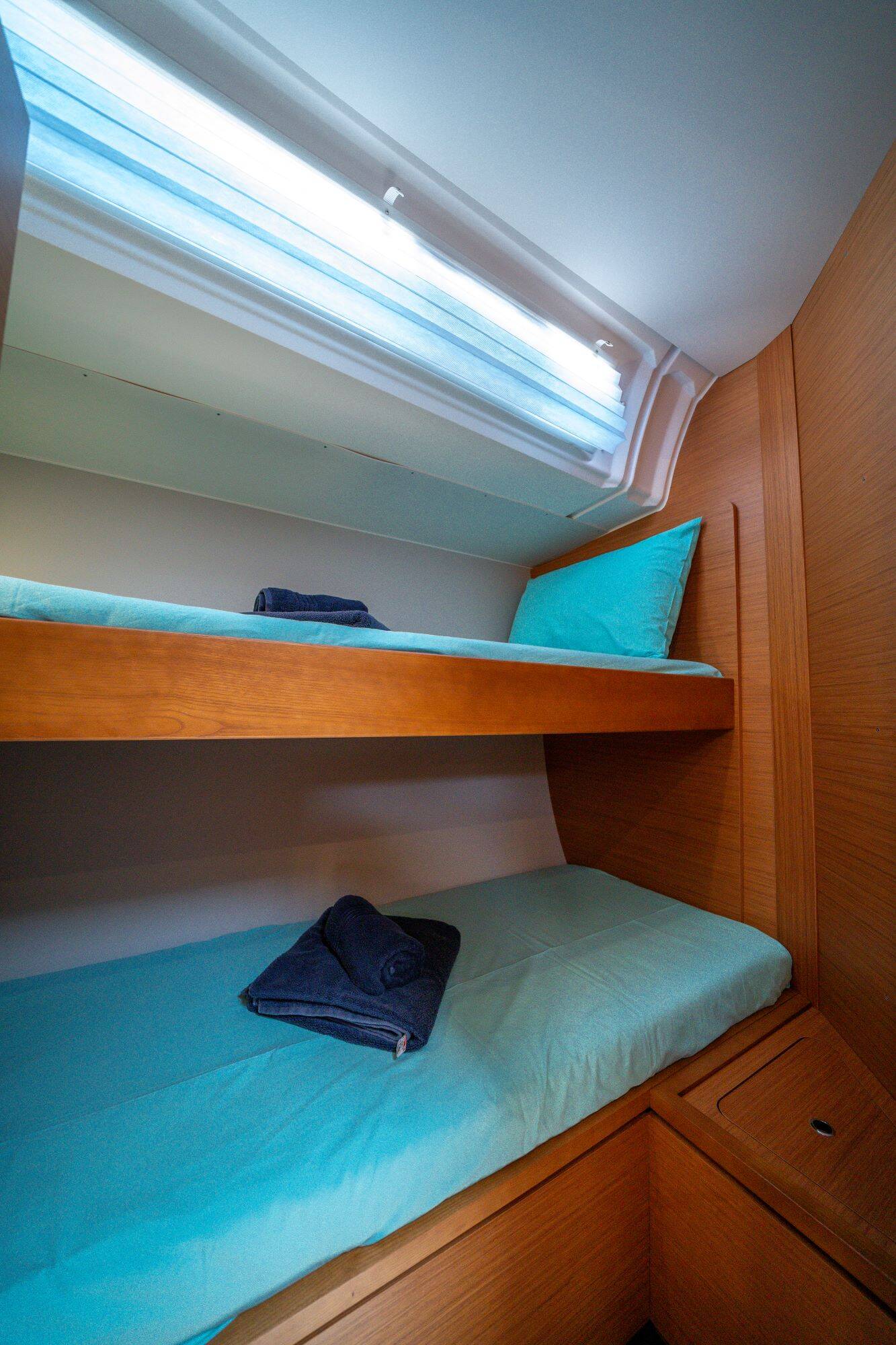 Sailing yacht Dufour 470 Gusto 7