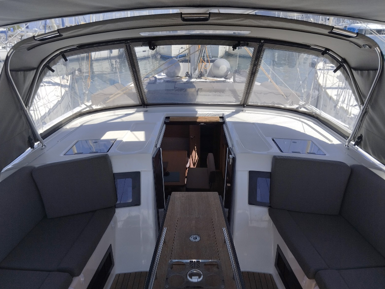 Sailing yacht Dufour 470 Marco Polo