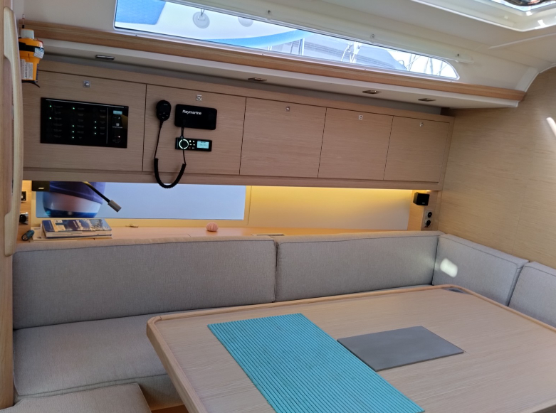 Sailing yacht Dufour 470 Marco Polo
