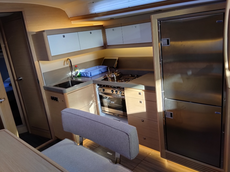 Sailing yacht Dufour 470 Marco Polo