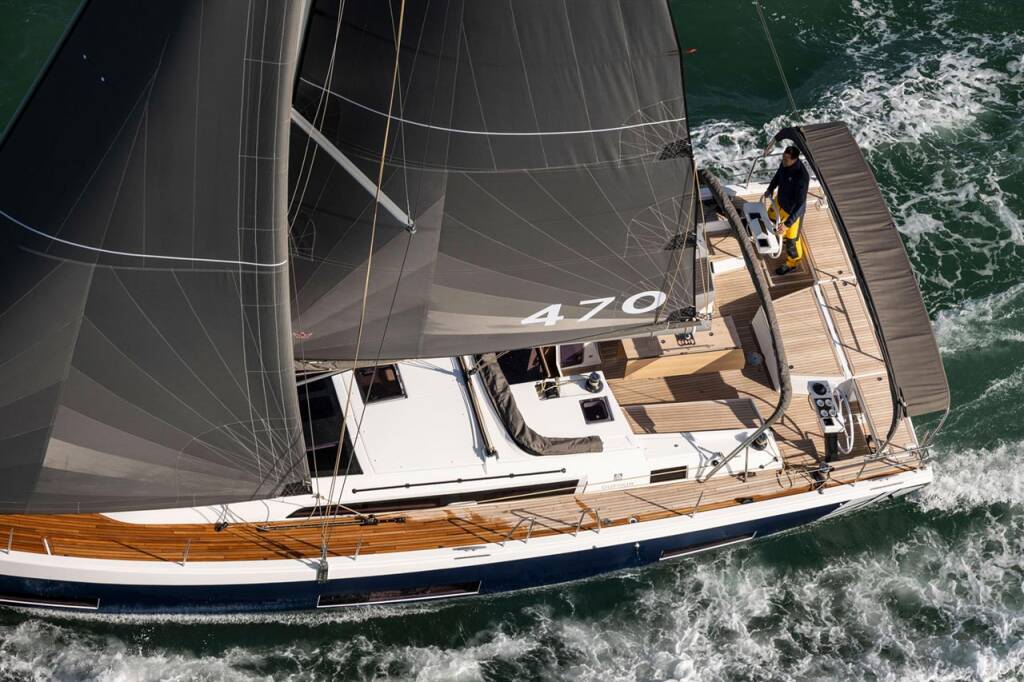 Sailing yacht Dufour 470 Icarus