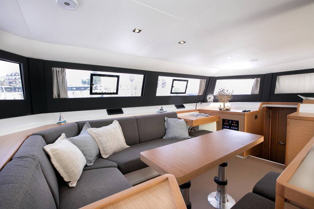Catamaran Dufour 48 Catamaran Diva