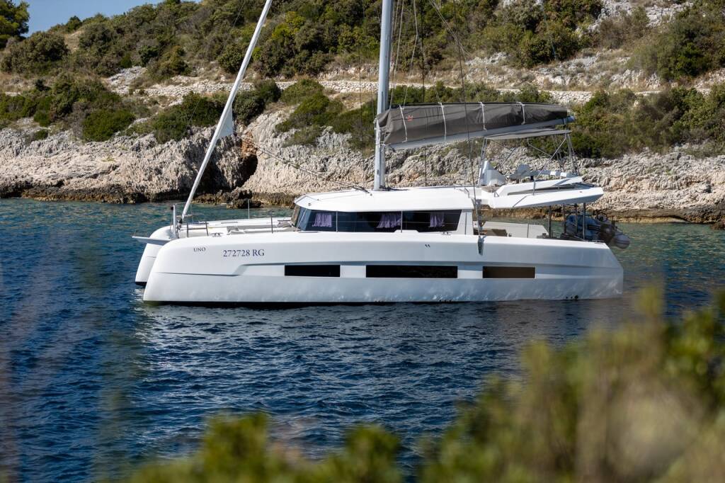 Katamaran Dufour 48 Catamaran Clo